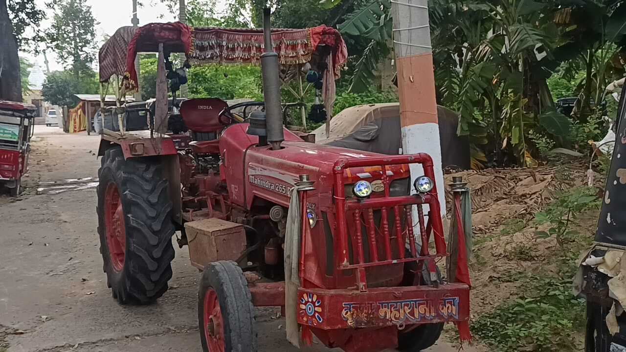 बालू माफियाओं ने खनन विभाग की टीम पर किया पथराव, बाल-बाल बचे महिला खनन पदाधिकारी