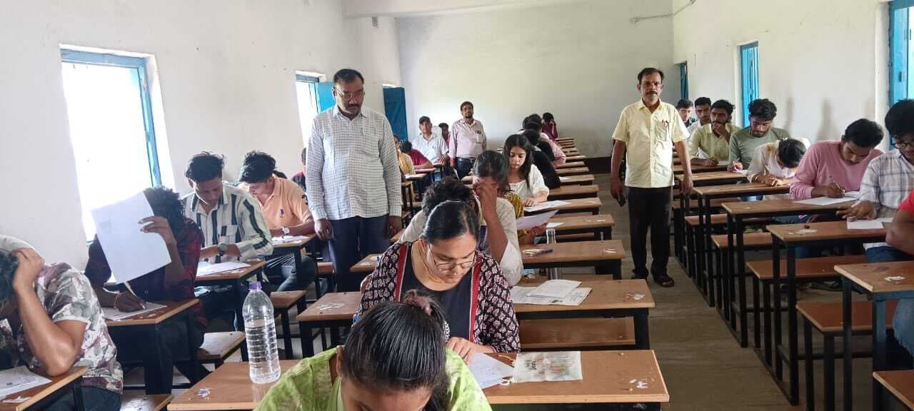 पीपीवाई कॉलेज में कदाचारमुक्त हुई सेमेस्टर-4 की परीक्षा