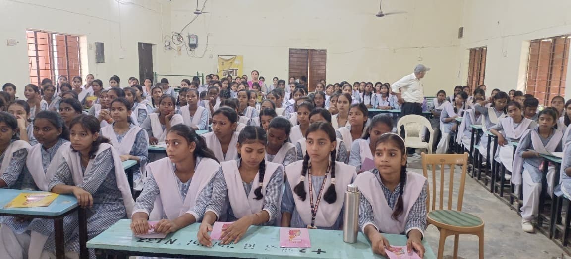 छात्राओं को कौशल विकास की दी गयी जानकारी