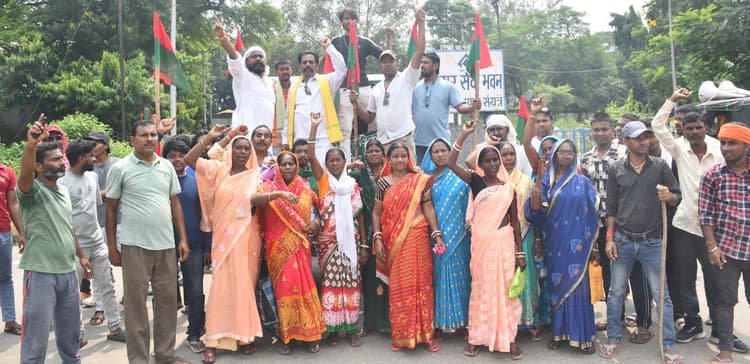 Bokaro News : झारखंड बेरोजगार विकास मंच ने किया प्रदर्शन