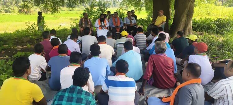 East Singhbhum News : हेमंत राज में आदिवासी लूटे और पीटे जा रहे : बाबूलाल सोरेन