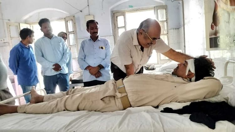 Giridih News: सीसीएल : तीन सुरक्षा गार्डस को कोयला चोरों ने पीटा