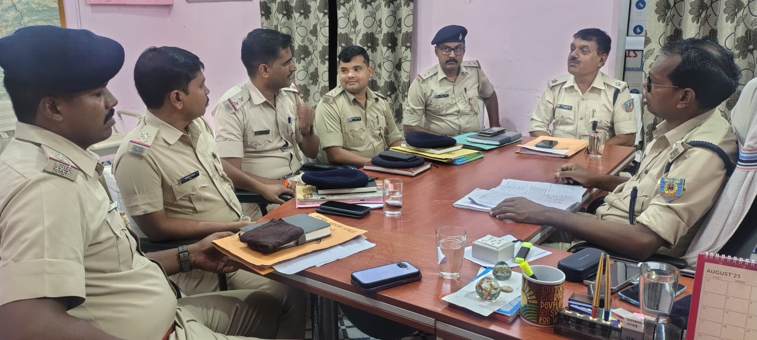 दुर्गा पूजा के दौरान विधि-व्यवस्था बनाये रखें : एसडीपीओ