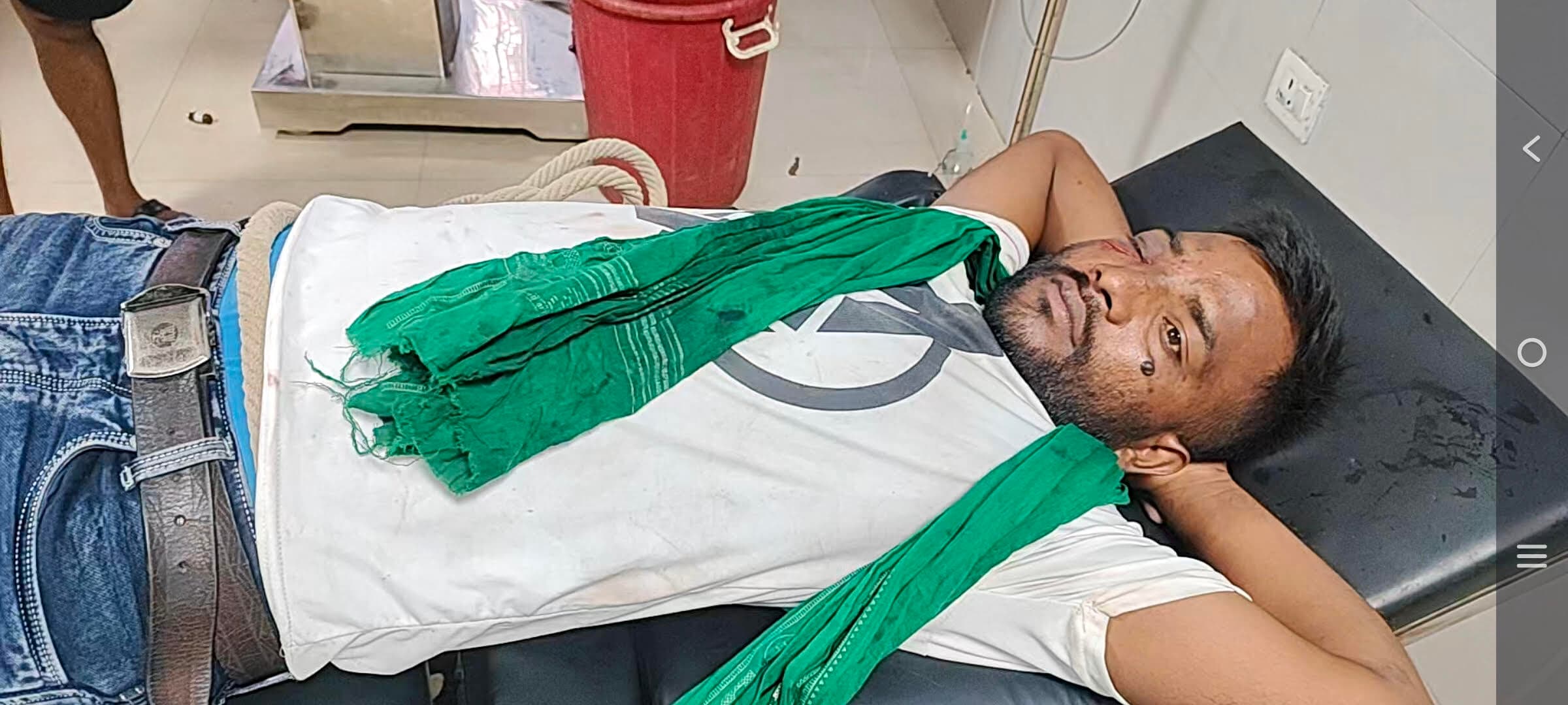 आरा में शादीशुदा प्रेमिका से मिलने आये प्रेमी की धुनाई