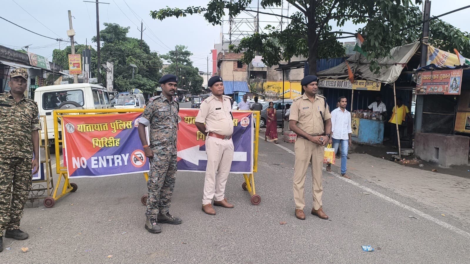 Giridih News :बस स्टैंड से आंबेडकर चौक जाने वाली सड़क वन-वे घोषित, दोपहिया वाहनों पर भी रोक