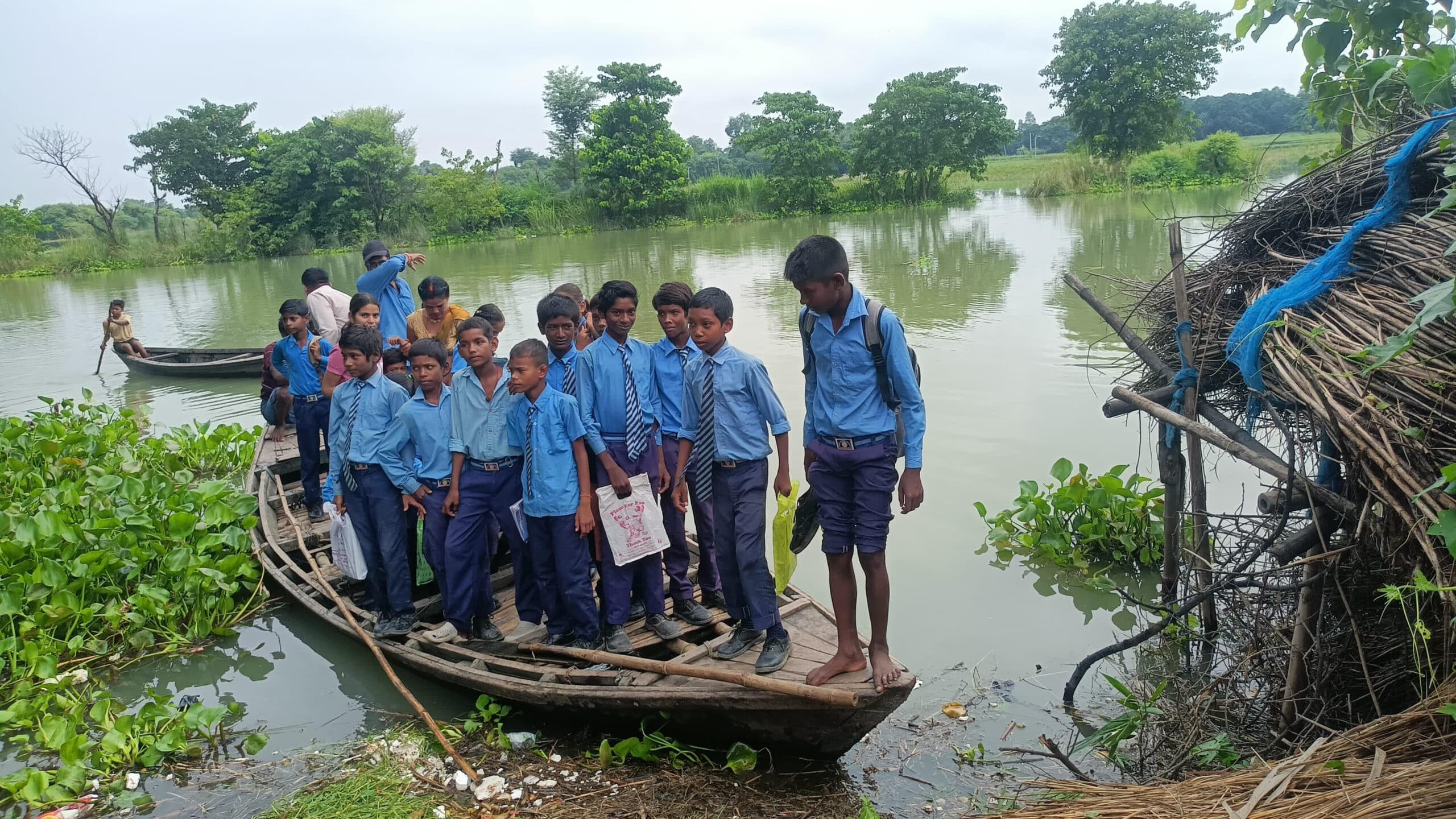 Samastipur : गंगा में जलवृद्धि से आधा दर्जन विद्यालयों में अर्धवार्षिक परीक्षा स्थगित