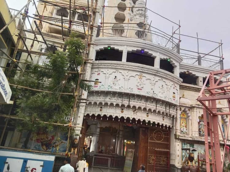 दुर्गा पूजा को लेकर की जा रही है तैयारी