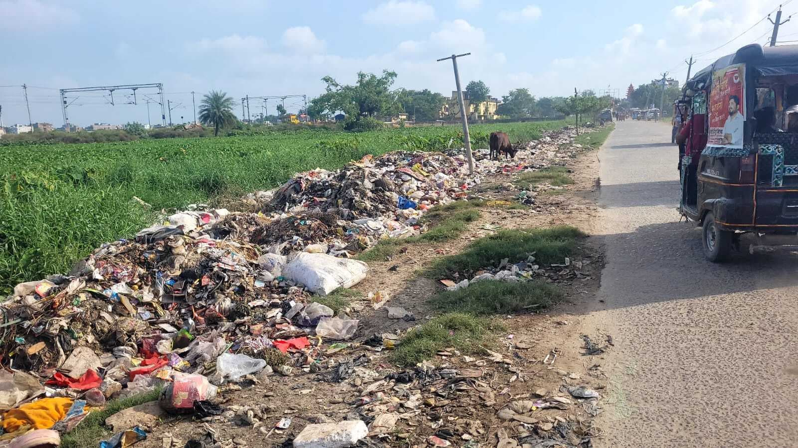 Madhubani News : माल गोदाम रोड बना नगर निगम का अवैध डंपिंग स्पॉट