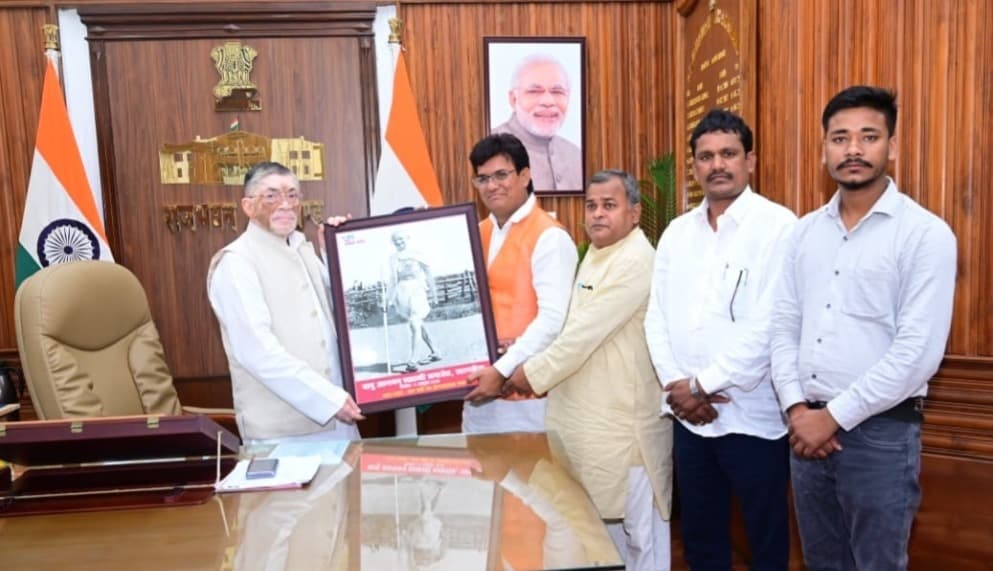 Giridih News :राज्यपाल संतोष गंगवार ने स्वीकार किया आमंत्रण