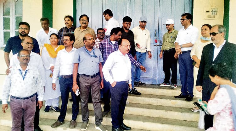 Rourkela News: आरएसपी ने 3.19 एकड़ जमीन से अनधिकृत कब्जा हटाया, आदर्श पाठागार को किया सील