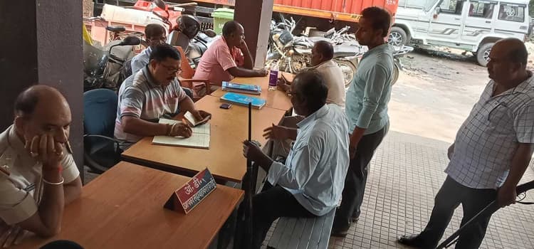 hajipur news. महुआ में 67 हथियारों का किया गया सत्यापन