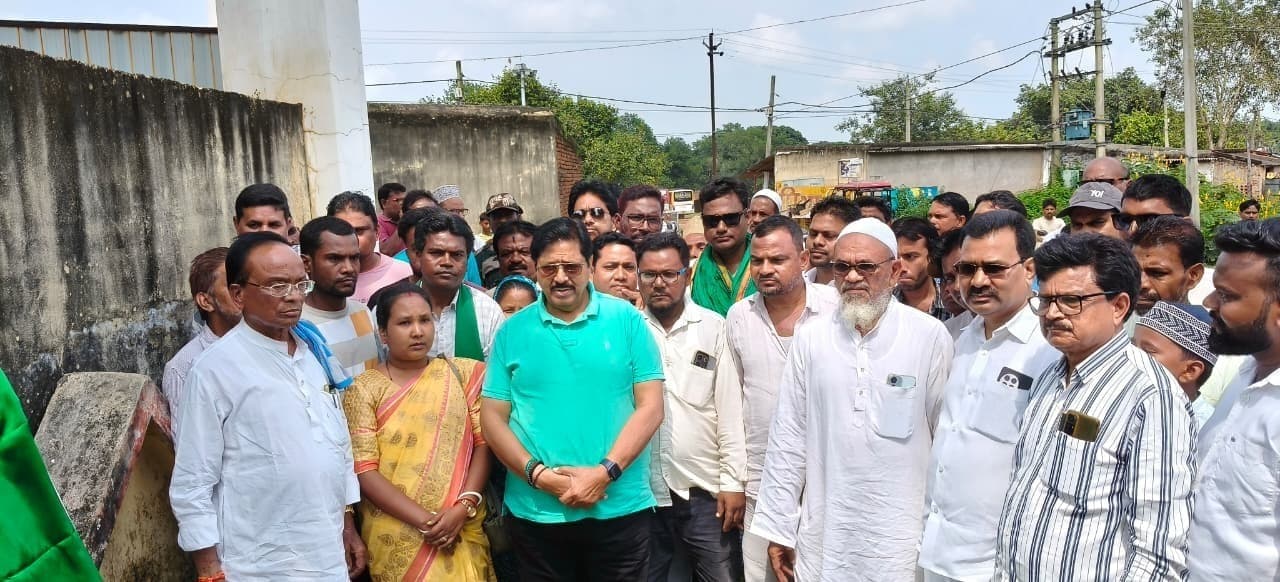 Deoghar news : सारठ विधायक ने बांधडीह व कुुंजबोना में किया शिलान्यास, डेढ़ करोड़ की लागत से होगा निर्माण