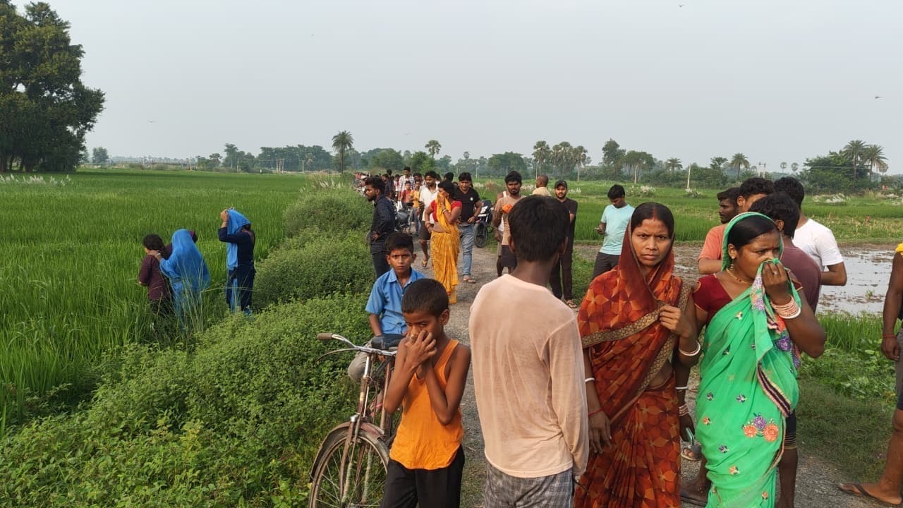 hajipur news. ट्राॅली बैग से सड़े-गले अवस्था में महिला का शव बरामद