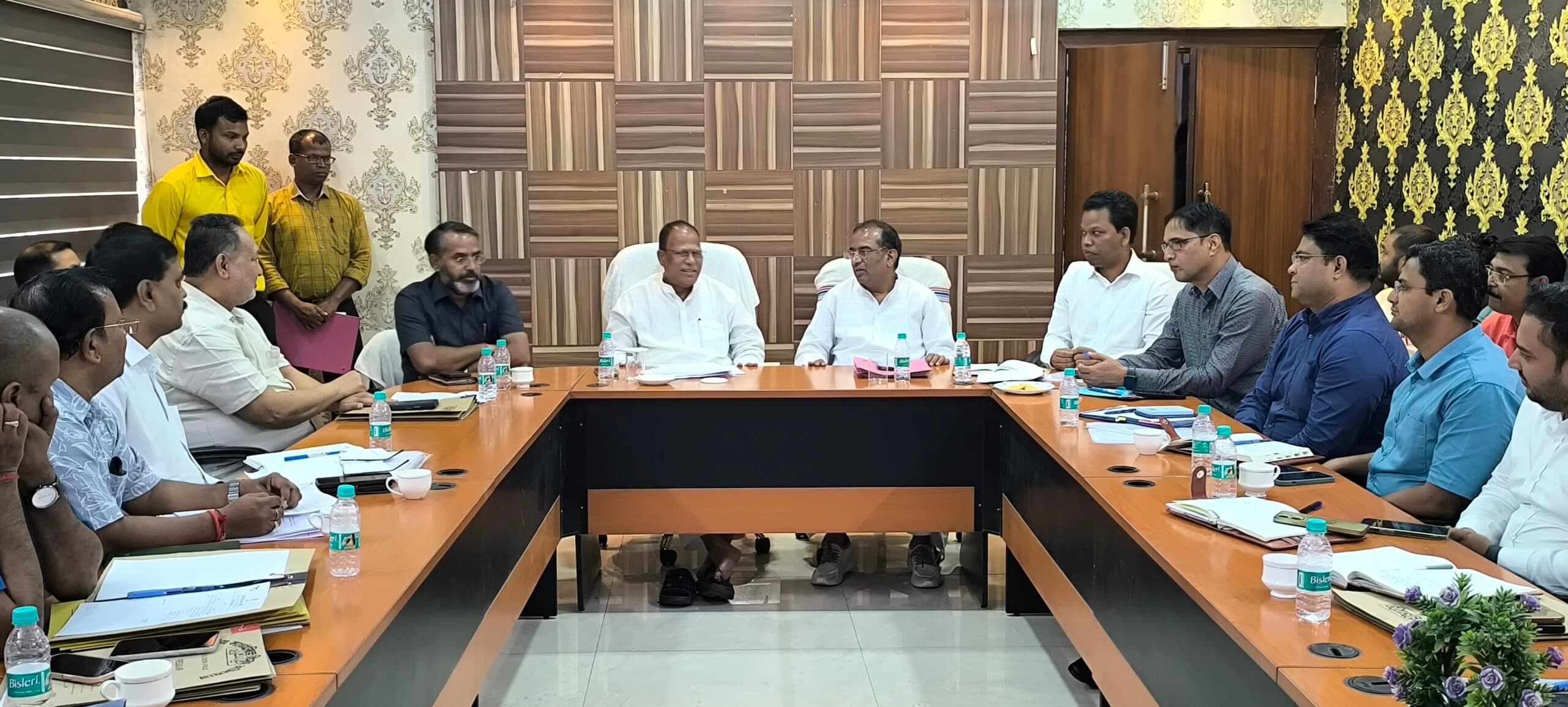 Giridih News :पिछड़ों के विकास को लेकर कार्य कर रहा है आयोग : जानकी प्रसाद यादव