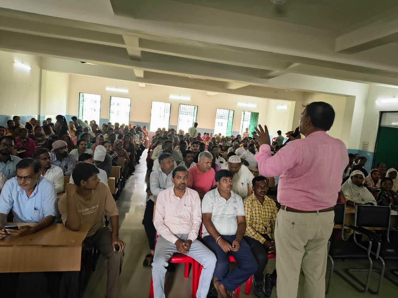 Giridih News :मुख्यमंत्री उत्कृष्ट विद्यालय पचंबा में अभिभावक-शिक्षक संगोष्ठी