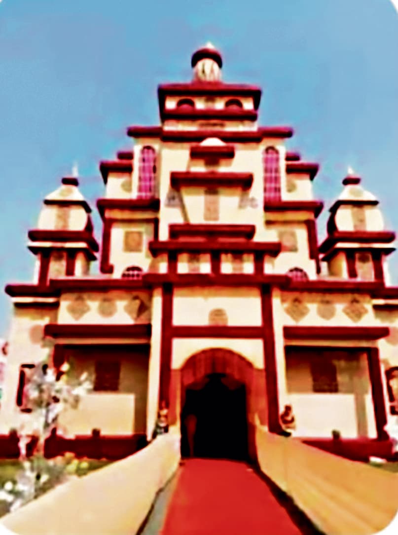 Chaibasa News : कोलकाता के प्रसिद्ध मंदिर के प्रारूप में दिखेगा पंडाल