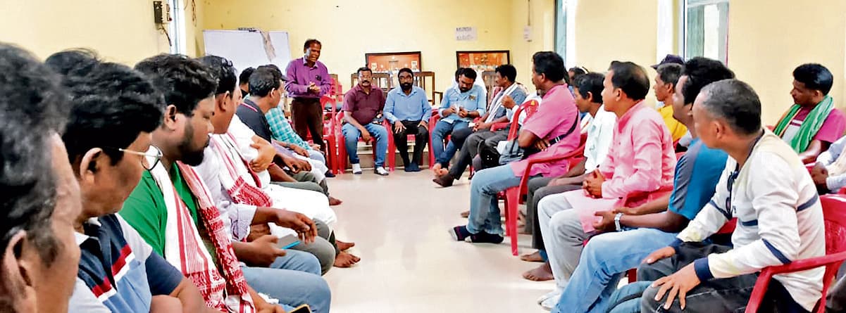 Chaibasa News : मालगुजारी रसीद विवाद पर मानकी-मुंडा सख्त