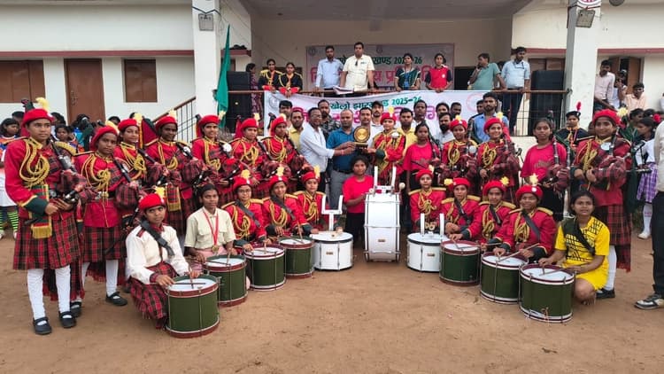 Giridih news: खेलो झारखंड प्रतियोगिता के विजेताओं को किया गया सम्मानित