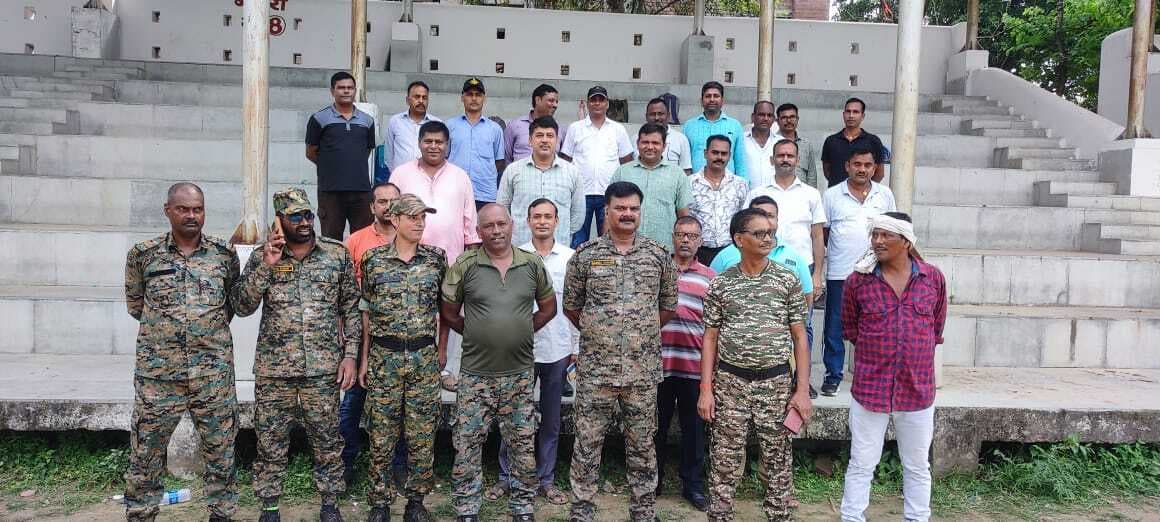 अपनी पांच सूत्री मांगों के समर्थन में डायल 112 के चालक गये अनिश्चितकालीन हड़ताल पर