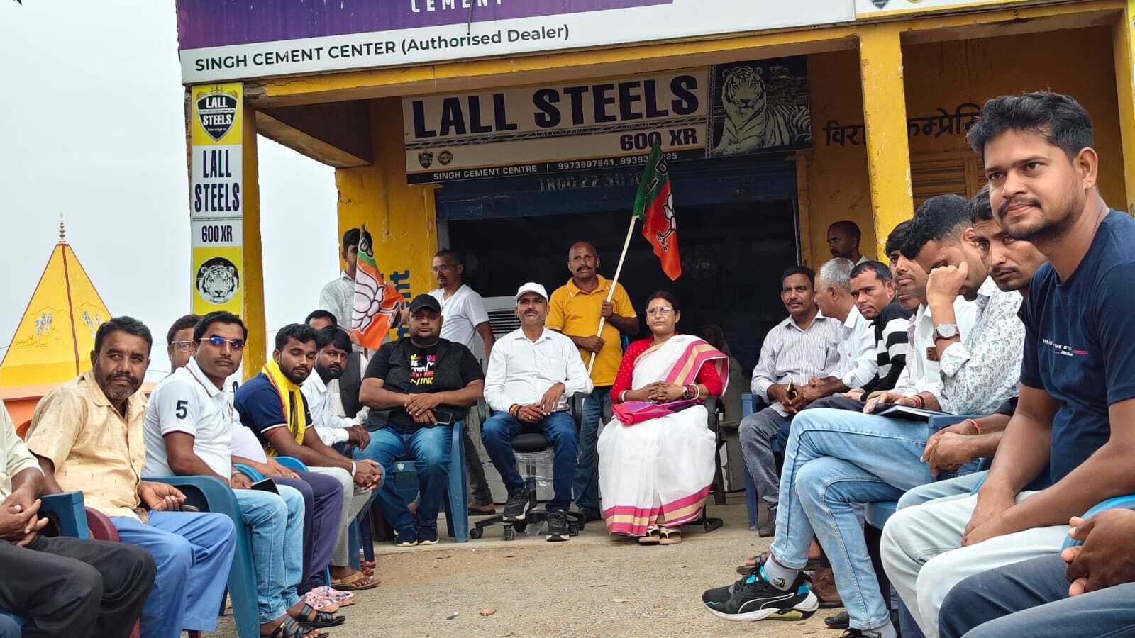 Giridih News :सेवा से ही हम जनता के दिलों में जगह बनाये रख सकते हैं : विधायक