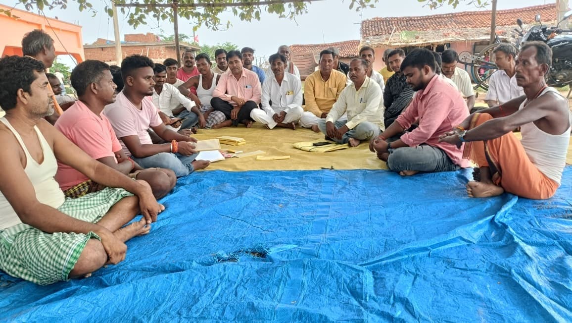 Giridih news: दुर्गापूजा शांतिपूर्ण माहौल में संपन्न करवाने पर मंत्रणा