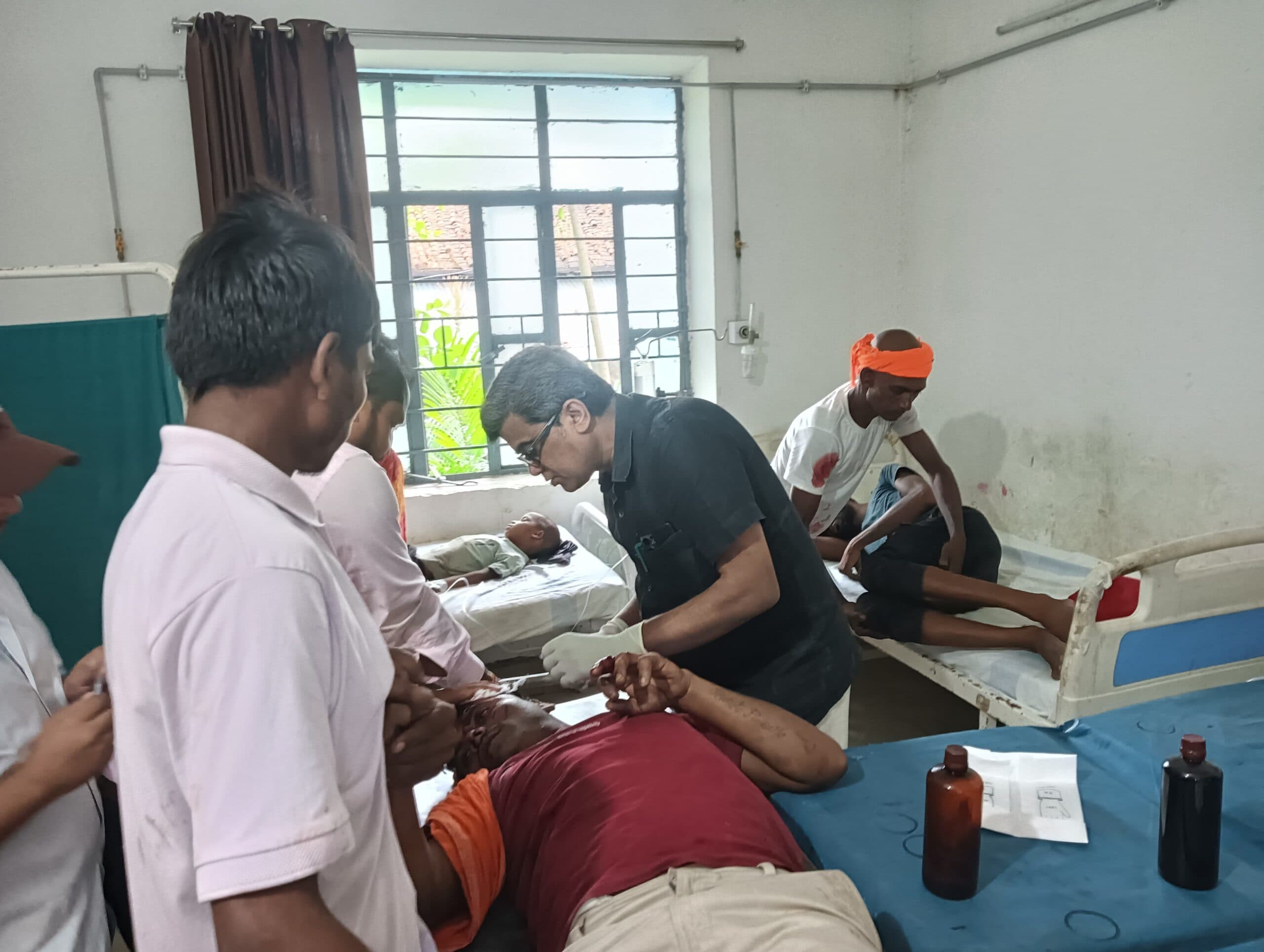 दो बाइक की आमने- सामने टक्कर में दो जख्मी, रेफर