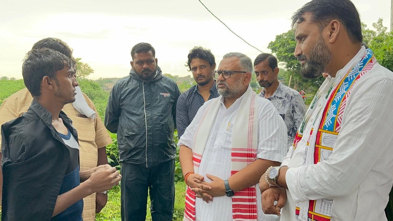 मृतक के परिजन से मिले राज्यसभा सांसद प्रदीप वर्मा