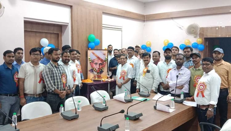 Chaibasa News : कल्पना को वास्तविकता में बदलते हैं इंजीनियर : वक्ता