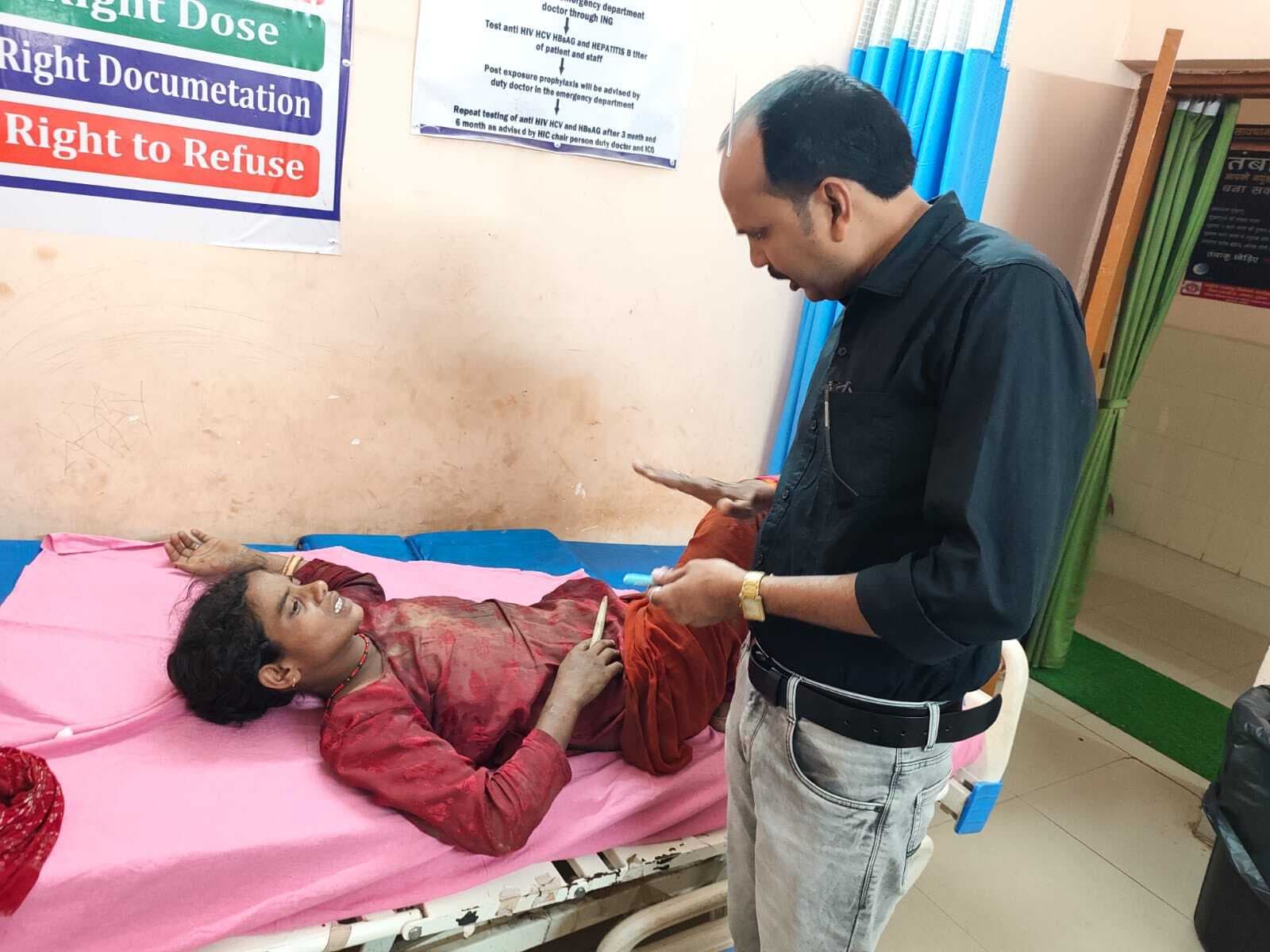 बांका की रहनेवाली महिला दंडी पर कार चढ़ाया, रेफर