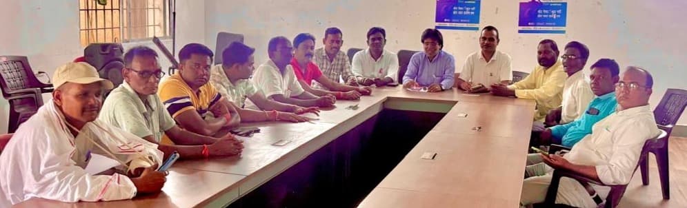 Dhanbad News : बलियापुर में मुखिया संघ की बैठक