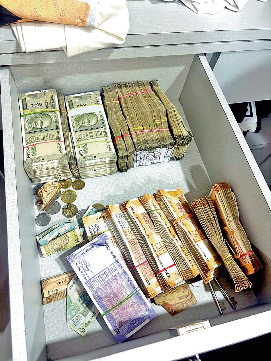 अमेरिकी नागरिकों से करते थे ठगी, पुलिस ने 10 को किया गिरफ्तार