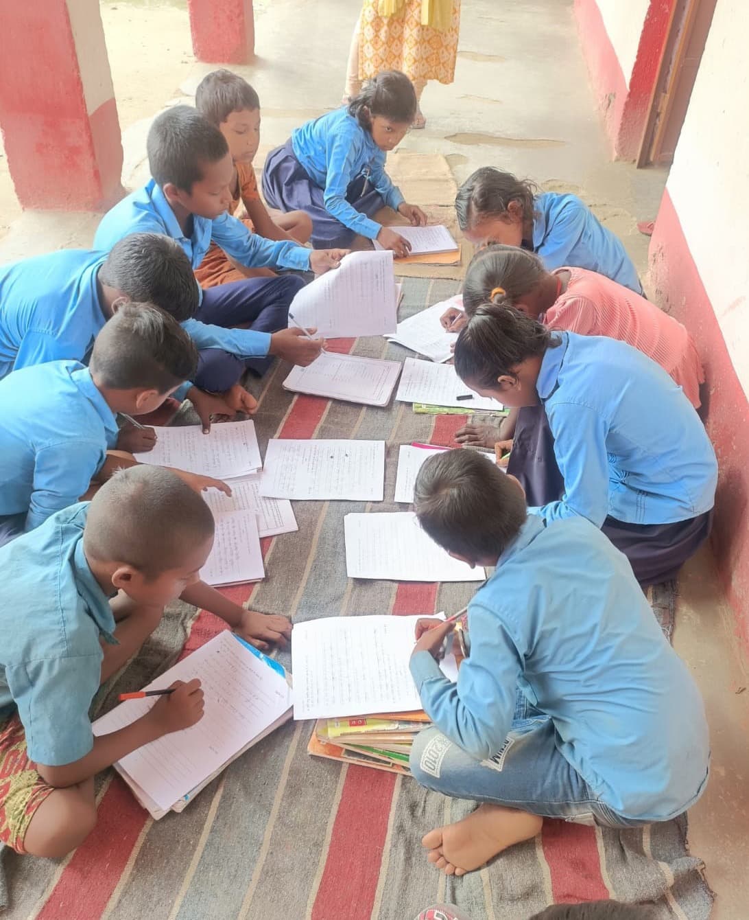 प्रावि चांय टोला में अर्द्धवार्षिक परीक्षा संपन्न