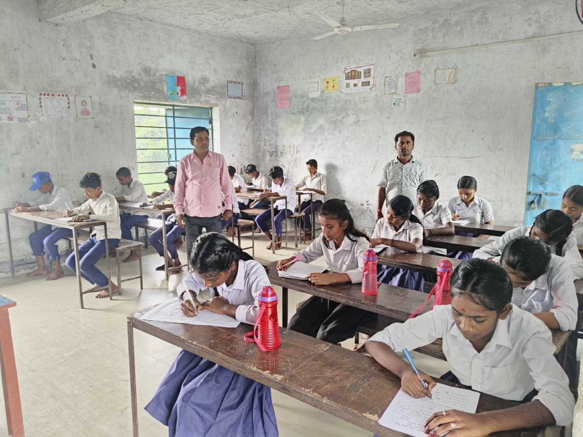 सरकारी स्कूलों में अर्धवार्षिक मूल्यांकन परीक्षा संपन्न