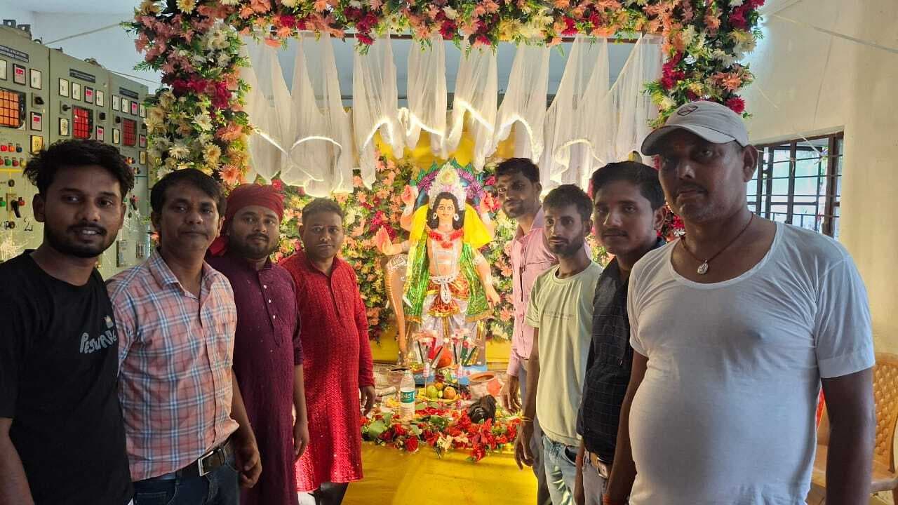 धूमधाम से मना विश्वकर्मा पूजा