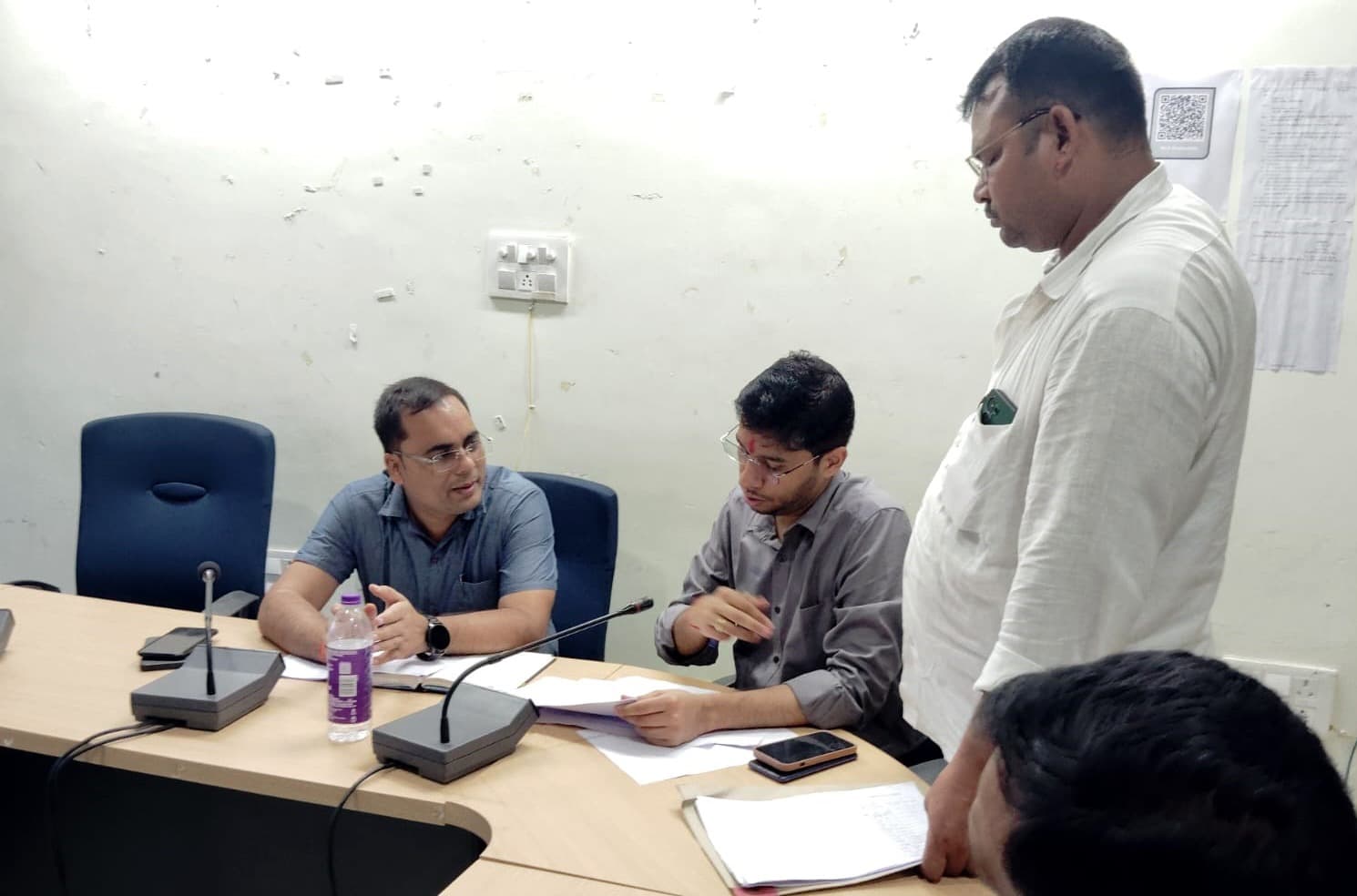 तीन मतदान केंद्रों का एसडीओ ने किया भौतिक सत्यापन