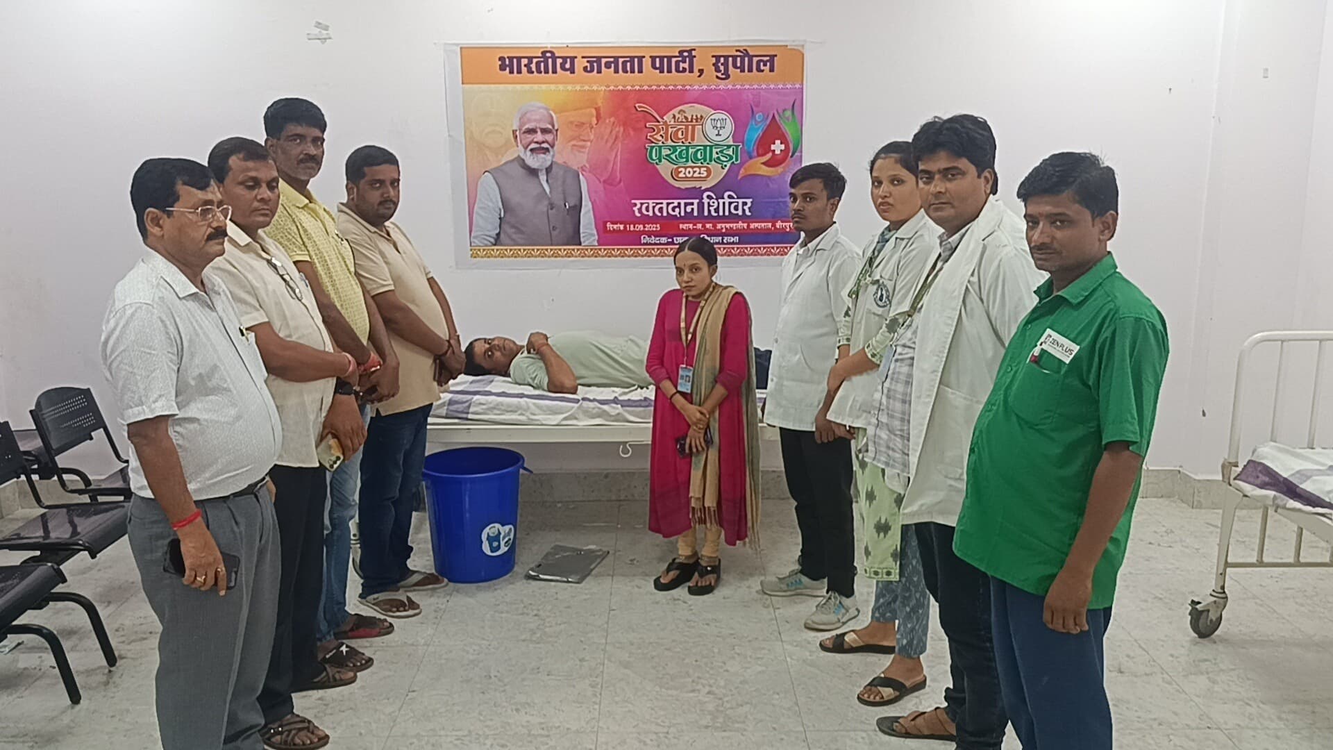 सेवा पखवाड़ा के तहत एक दर्जन रक्तवीरों ने किया रक्तदान