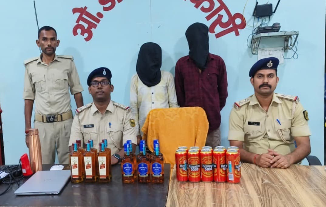 27.500 लीटर शराब संग चार तस्कर गिरफ्तार, दो बाइक जब्त