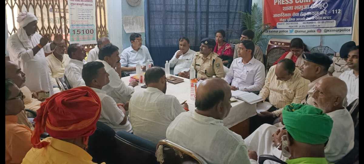 आपसी भाईचारे के साथ मनायें शारदीय नवरात्र: एसडीएम