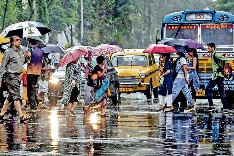 पूजा के दौरान तटवर्ती इलाकों में हो सकती है भारी बारिश