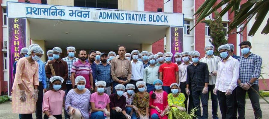 अनुशासन व जिम्मेदारी की पूरक है स्वच्छता : प्रो मनोज