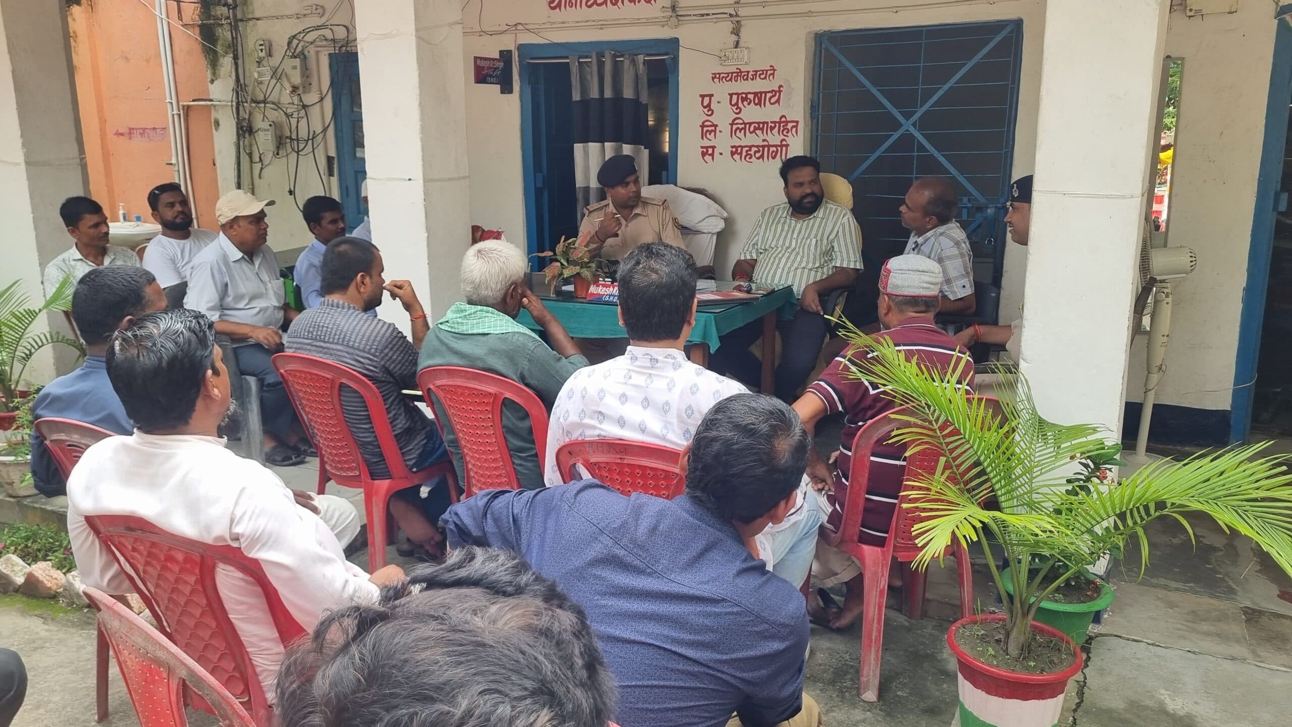 रतनपुर थाना परिसर में दुर्गा पूजा को लेकर शांति समिति की बैठक आयोजित