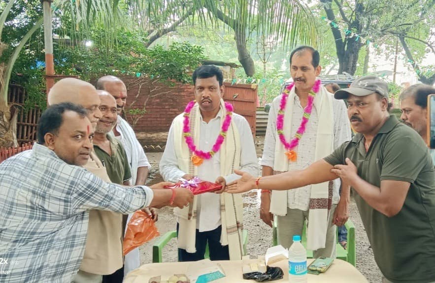 मनिहारी जीआरपी थानाध्यक्ष का तबादला, दी विदाई