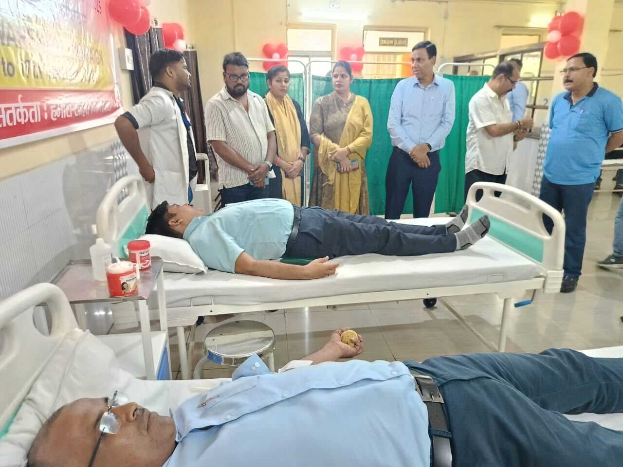 थैलिसिमिया पीड़ित बच्चों की मदद के लिए 62 लोगों ने किया रक्तदान