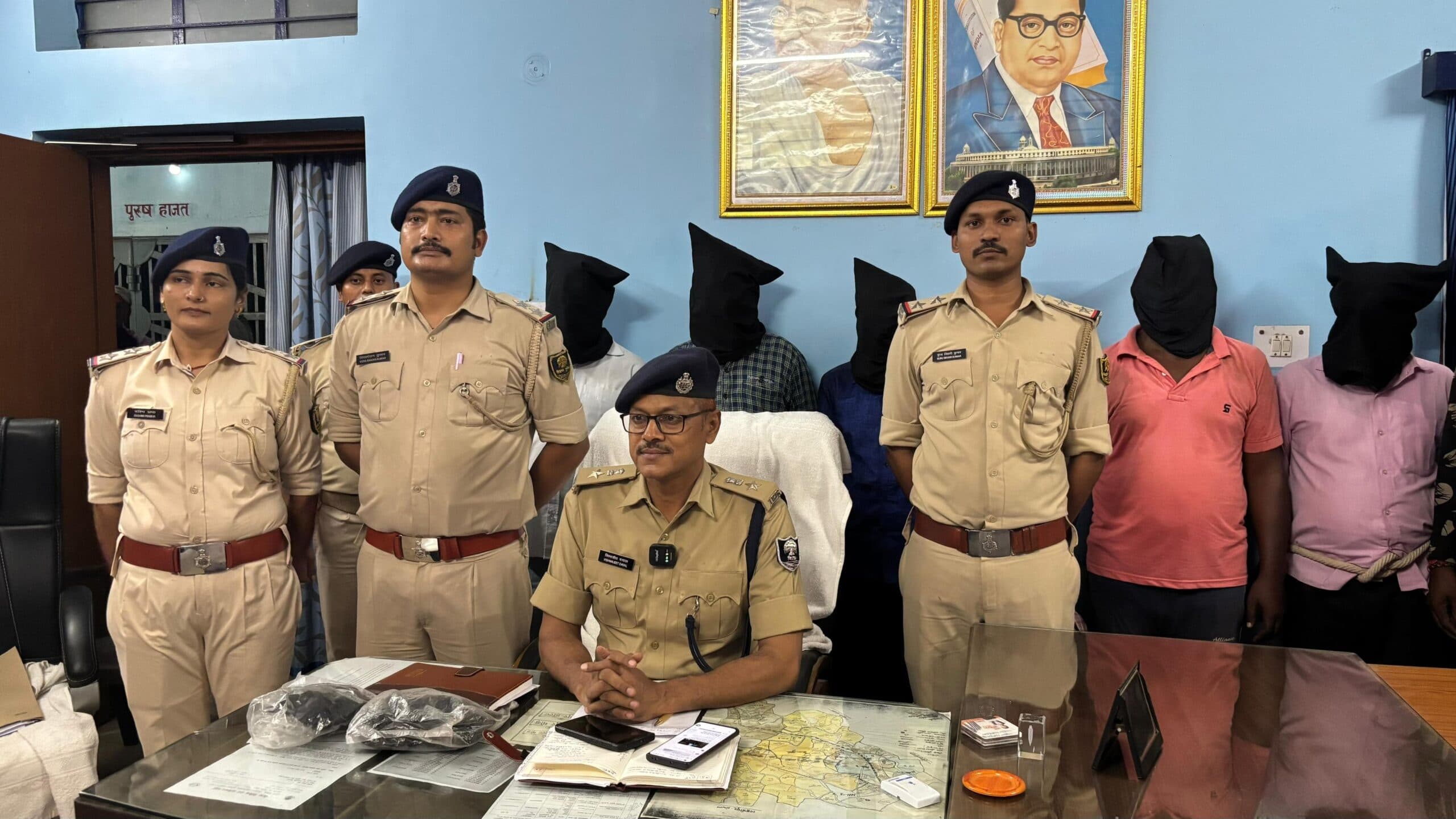 Giridih News :धमकी भरा नक्सली पर्चा छोड़े जाने मामले में पांच नक्सली गये जेल