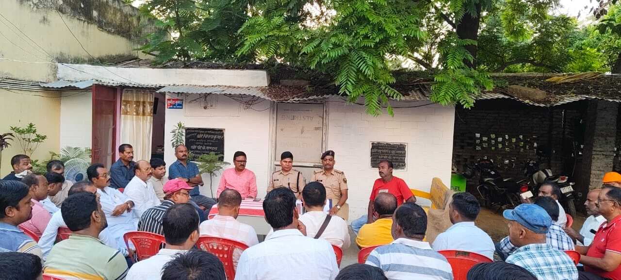 Motihari: पूजा समितियों को प्रतिमा स्थापित करने के लिए लाइसेंस लेना अनिवार्य : एसपी