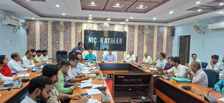 विधानसभा चुनाव: निष्पक्ष चुनाव कराना जिला प्रशासन की जिम्मेदारी: डीएम