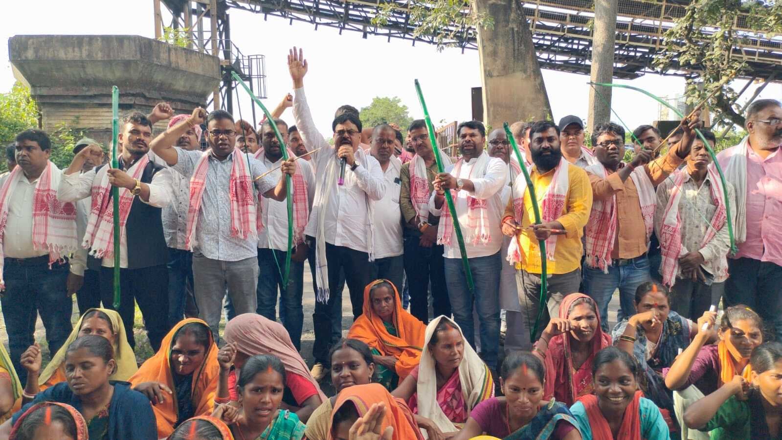 विस्थापितों के अधिकारों की अनदेखी बर्दाश्त नहीं की जायेगी : मनोज चंद्रा