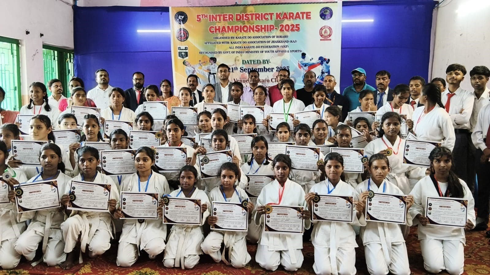 Bokaro News : कराटे चैंपियनशिप में जुटे चार जिलों के खिलाड़ी