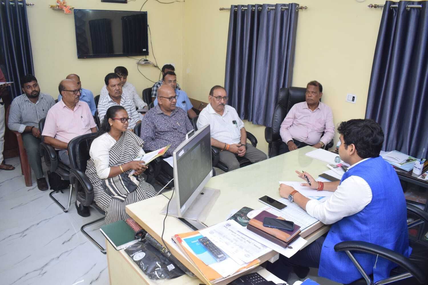 15 नवंबर तक संचालित होंगे मेधा मिल्क के 10 बूथ : डीसी