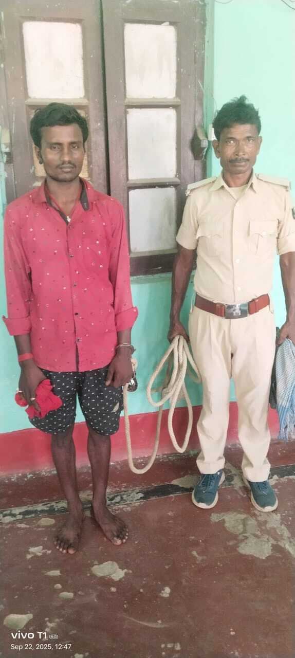 40 लीटर देसी चुलाई शराब के साथ तस्कर गिरफ्तार